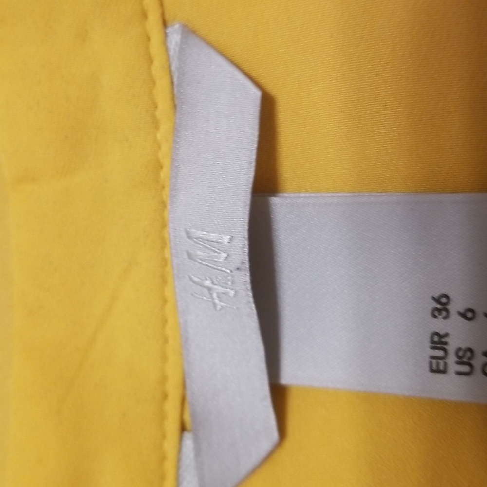 Used H&M sleeveless shirt,  yellow, size 6. - Picture 3 of 10